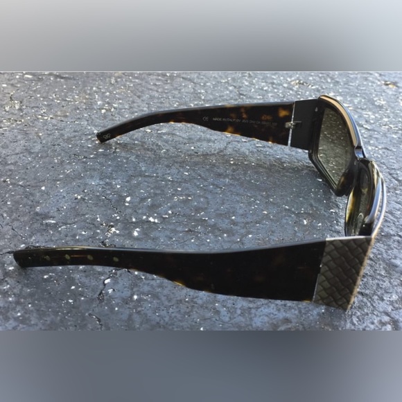 Bottega Veneta sunglasses main image 7